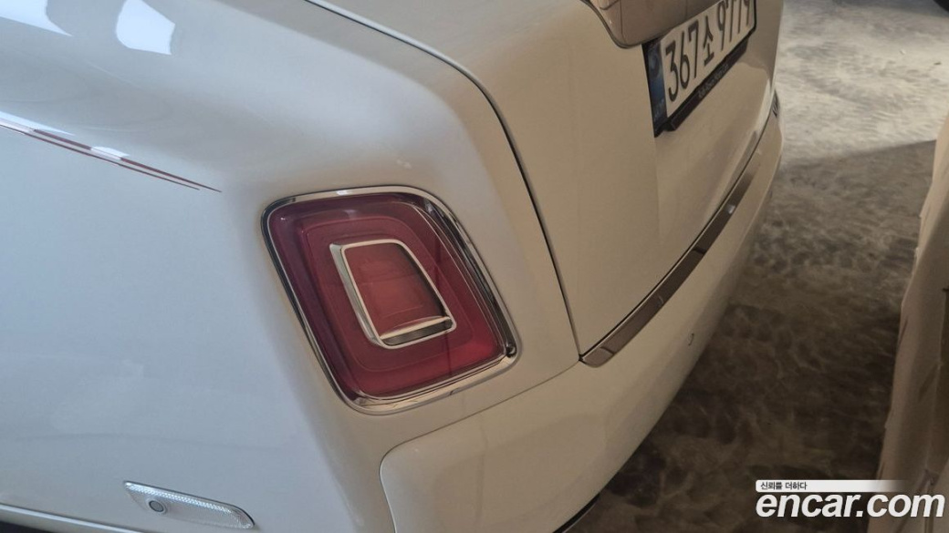 Rolls-Royce Phantom 6.7 V12, 2025