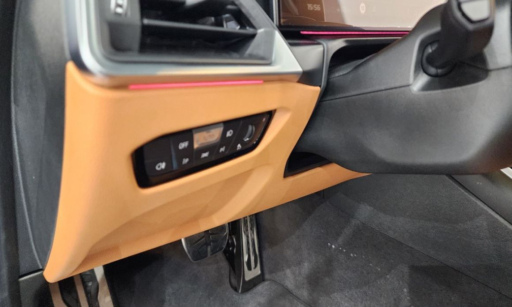 BMW 3-Series M340i Pro, 2024