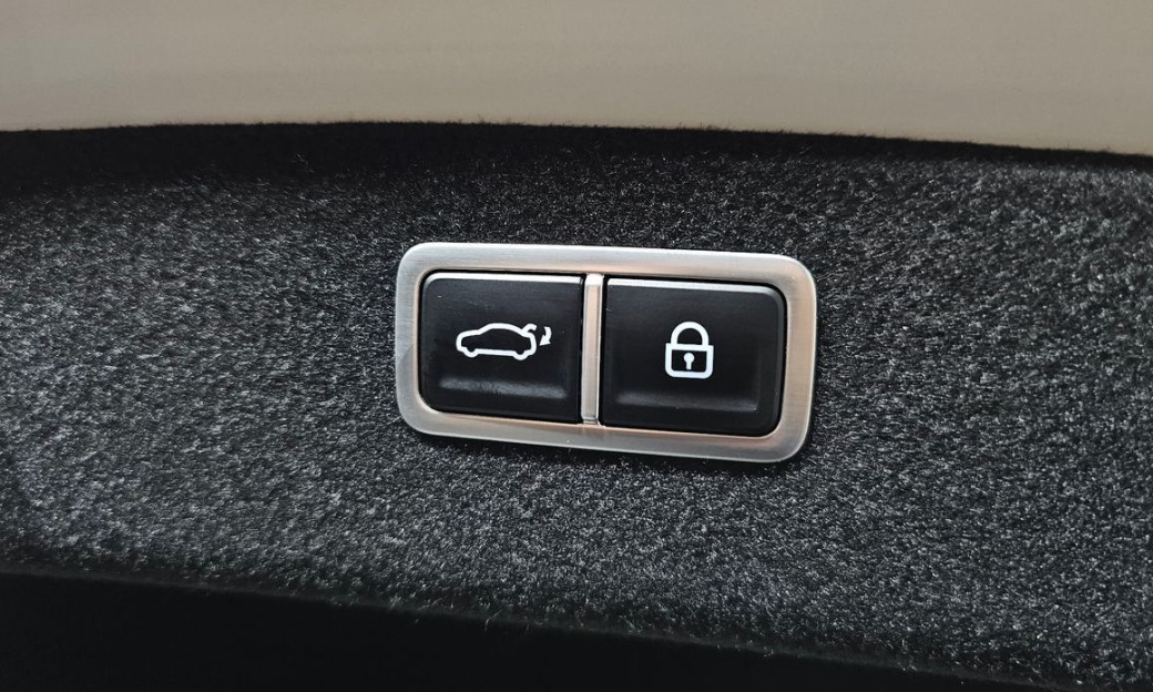 Genesis G80 Gasoline 2.5 Turbo AWD, 2024