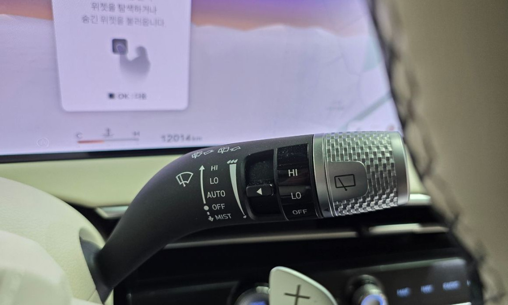 Genesis GV70 2.5T Gasoline AWD, 2025