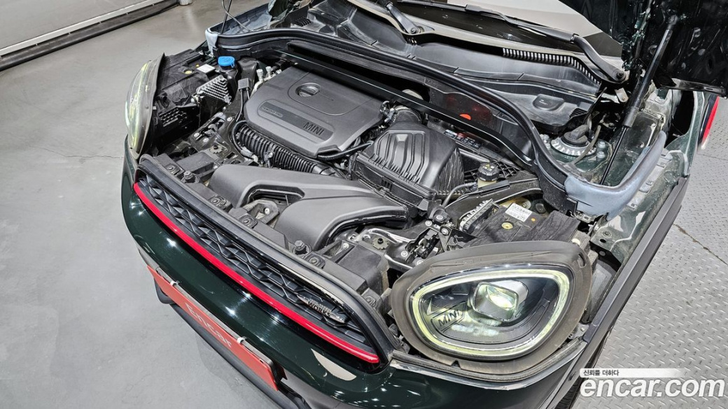 Mini Countryman JCW Launch Pack, 2023