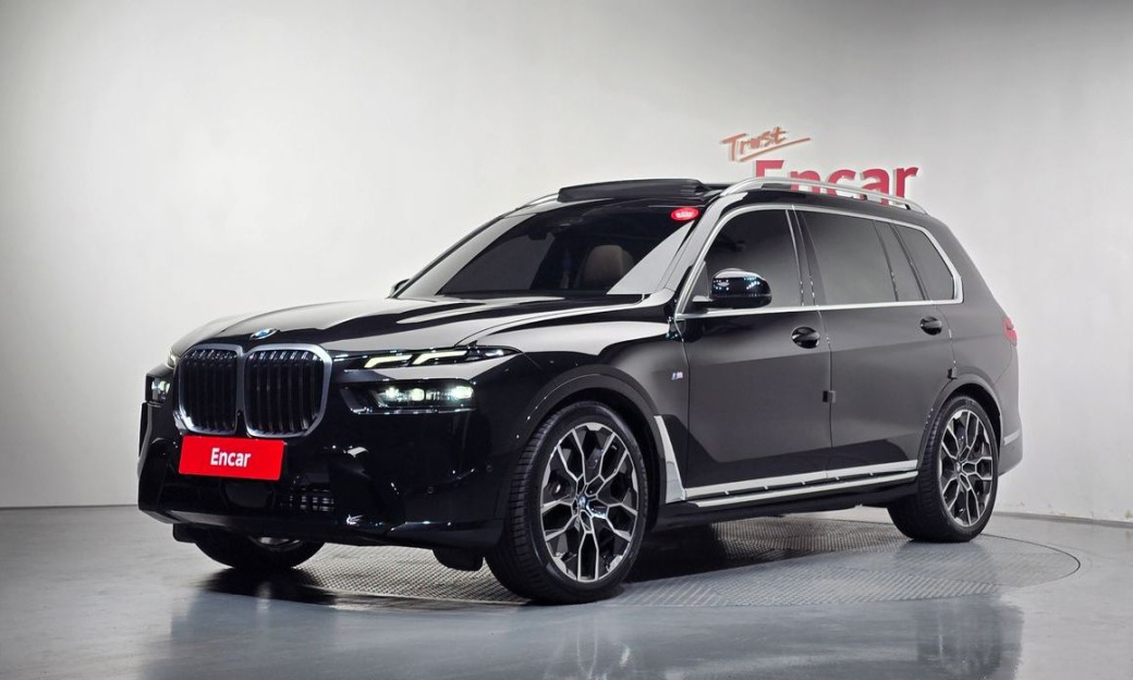 BMW X7 xDrive 40i M Sport 6STR, 2025