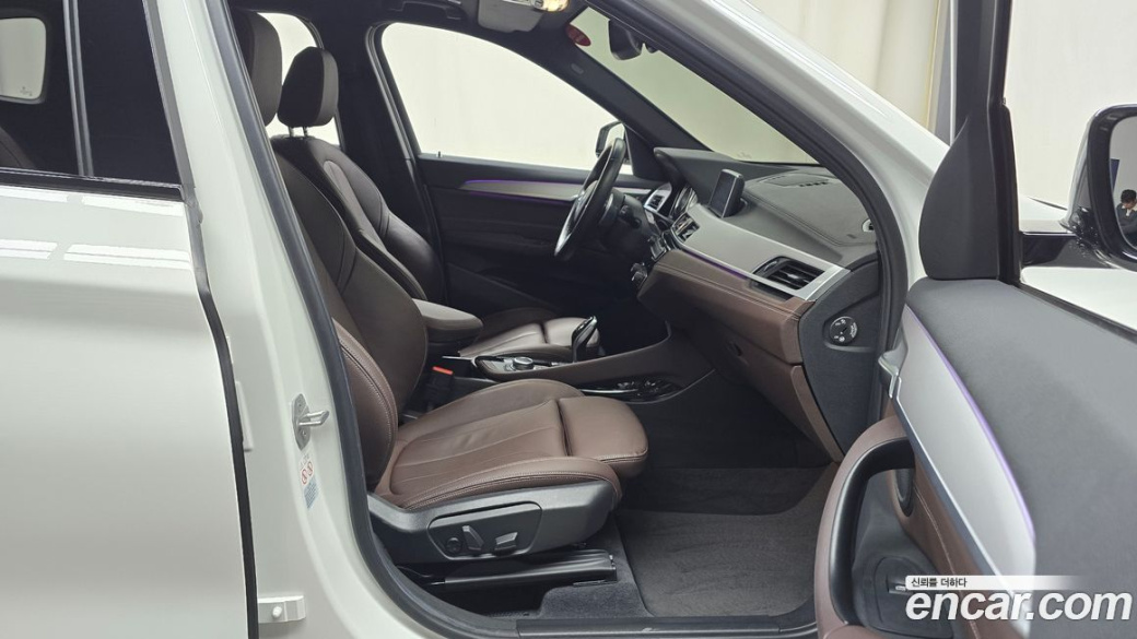 BMW X1 xDrive 20i M Sport, 2022