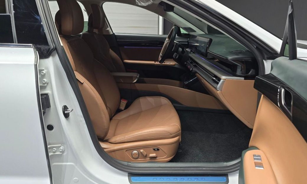 Hyundai Grandeur 2,5 Gasoline 2WD, 2023