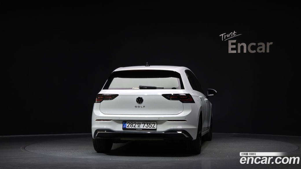 Volkswagen Golf 2.0 TDI Prestige, 2025