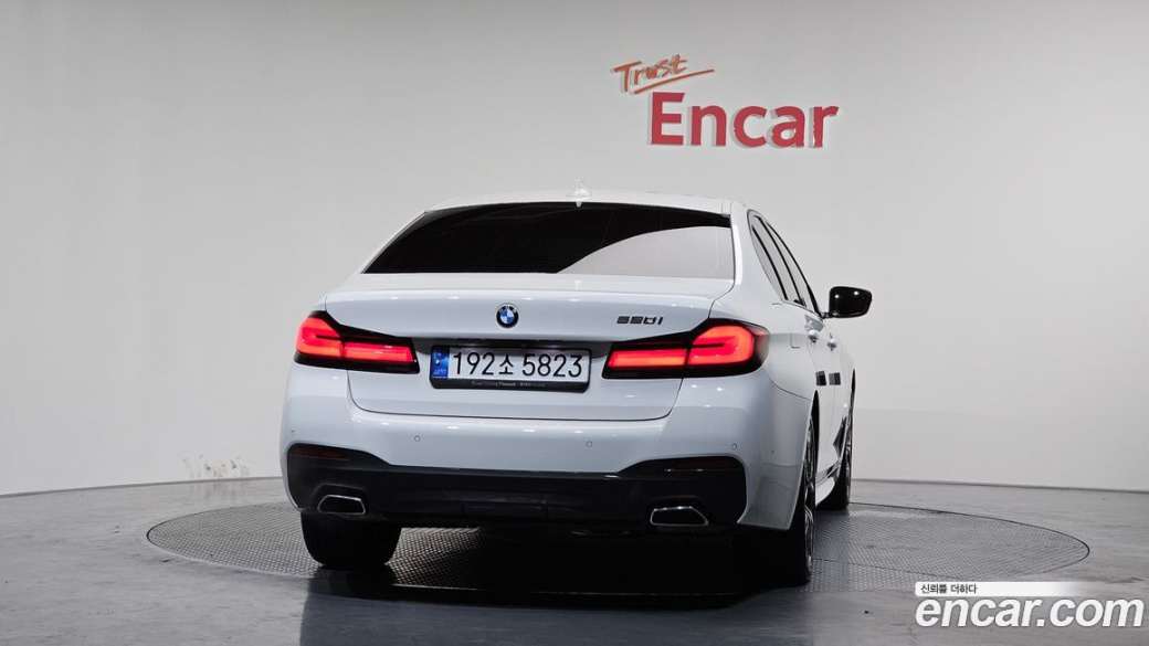 BMW 5-Series 520i M Sport, 2022