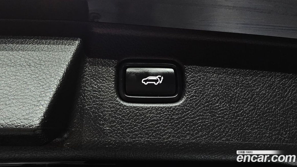 Kia Mohave Diesel 3.0 4WD 6-Seater, 2022