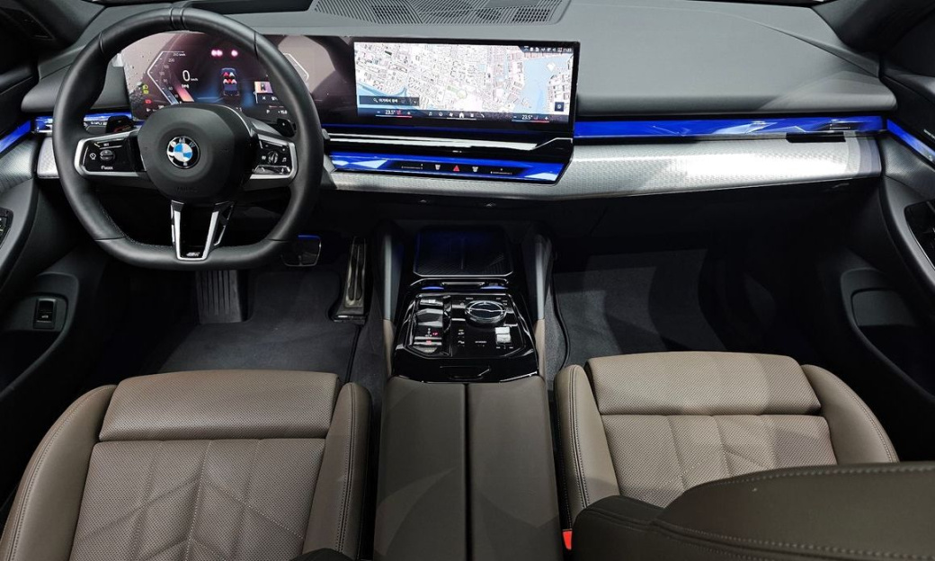 BMW 5-Series 520i M Sport, 2025