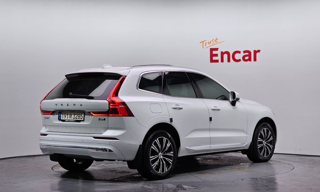 Volvo XC60 B5 Inscription, 2022