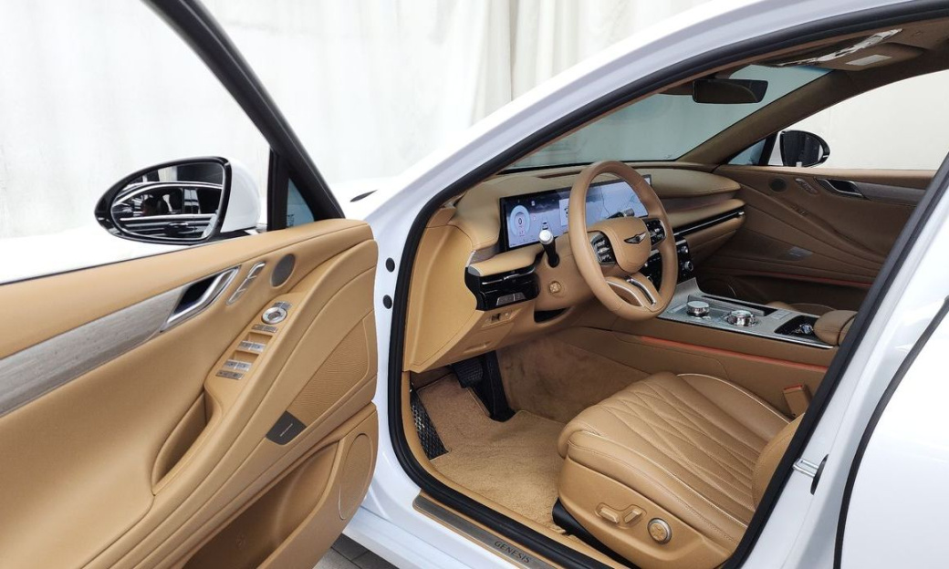 Genesis G80 Gasoline 2.5 Turbo AWD, 2025