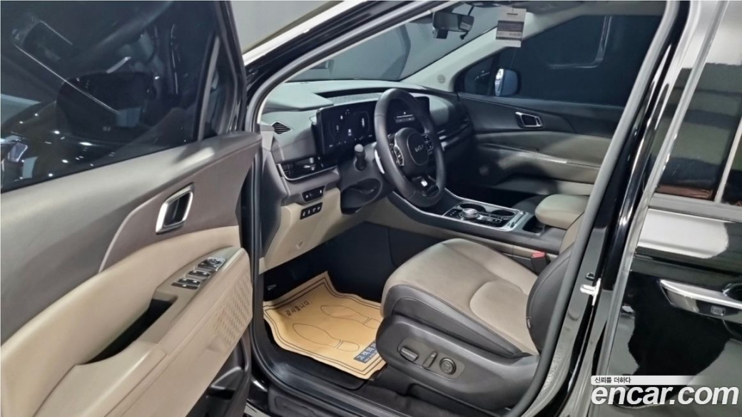 Kia Carnival 9-Seater Noblesse, 2025
