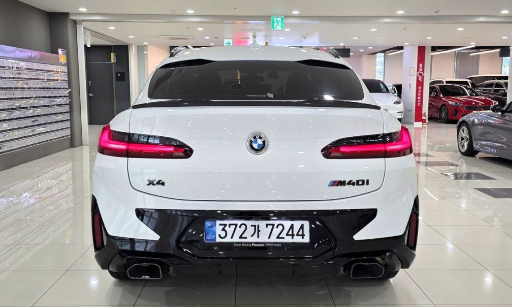 BMW X4 xDrive M40i, 2025