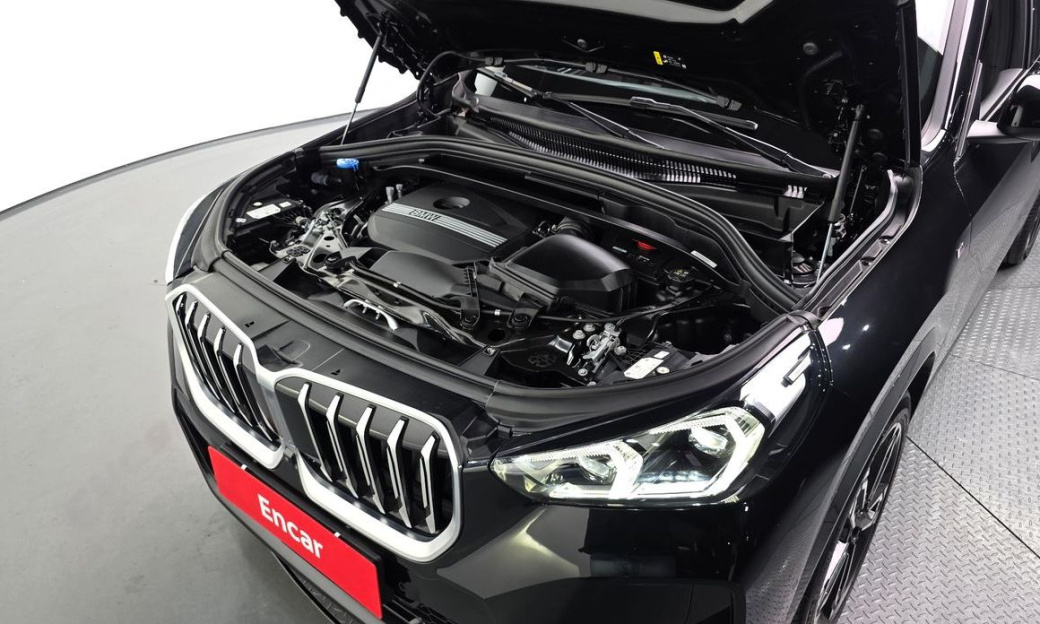 BMW X1 xDrive 20i M Sport, 2025