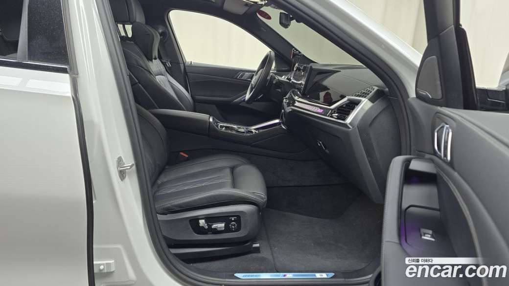 BMW X6 xDrive40i M Sport, 2025