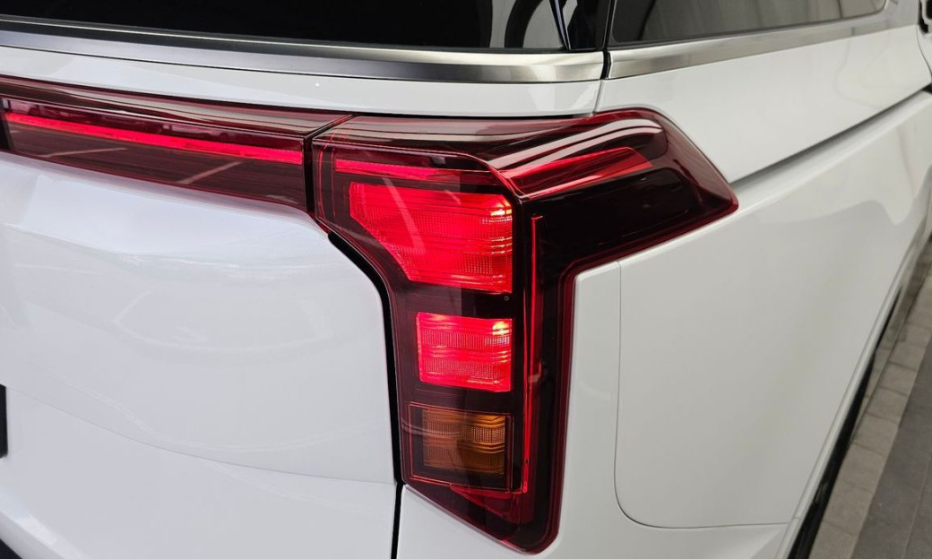 Kia Carnival 7-Seater Signature, 2024