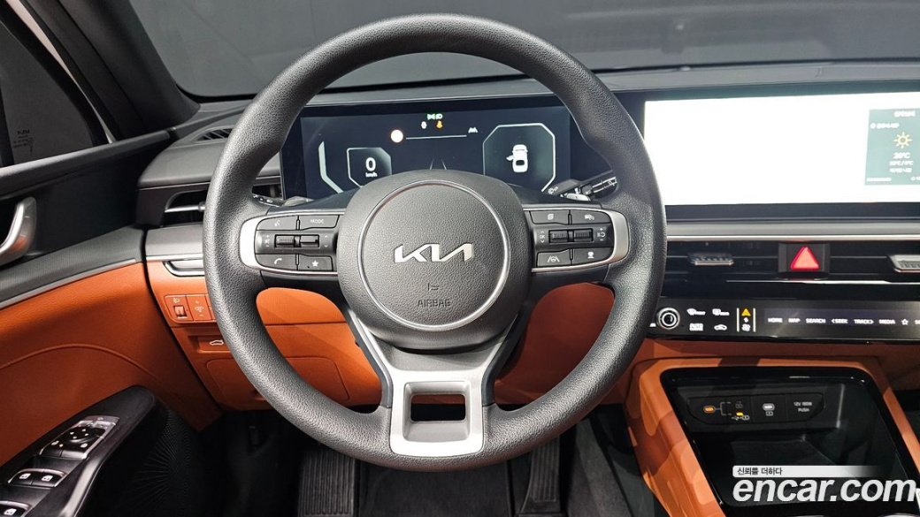 Kia K5 2.0, 2024