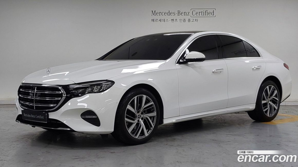 Mercedes-Benz E-Class E220d 4MATIC Exclusive, 2024