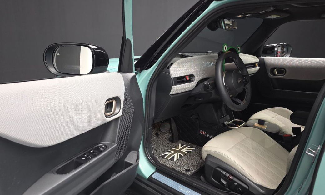 Mini Cooper 5 Door Favoured, 2025