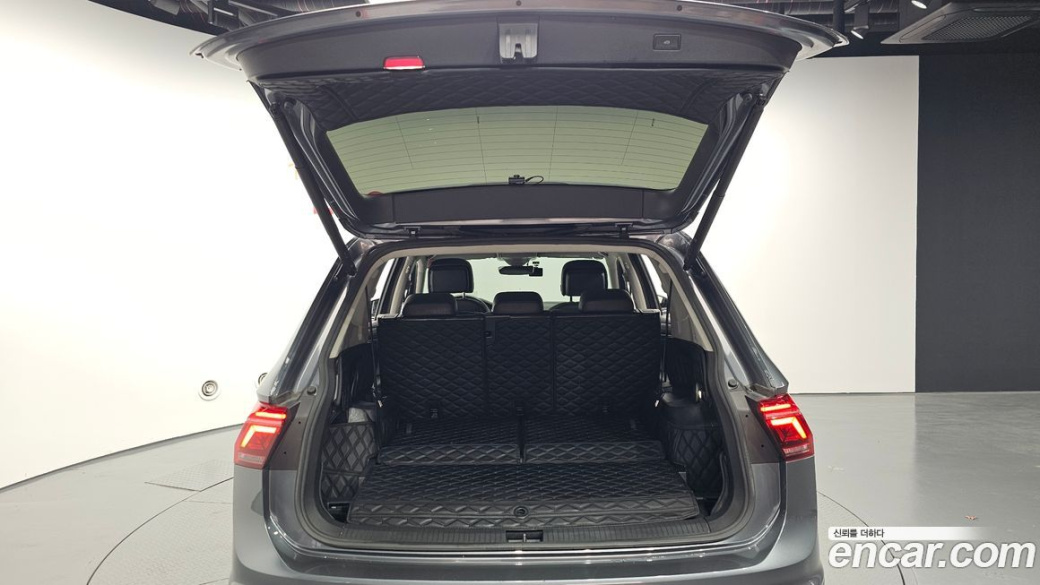 Volkswagen Tiguan 2.0 TSI Prestige, 2023