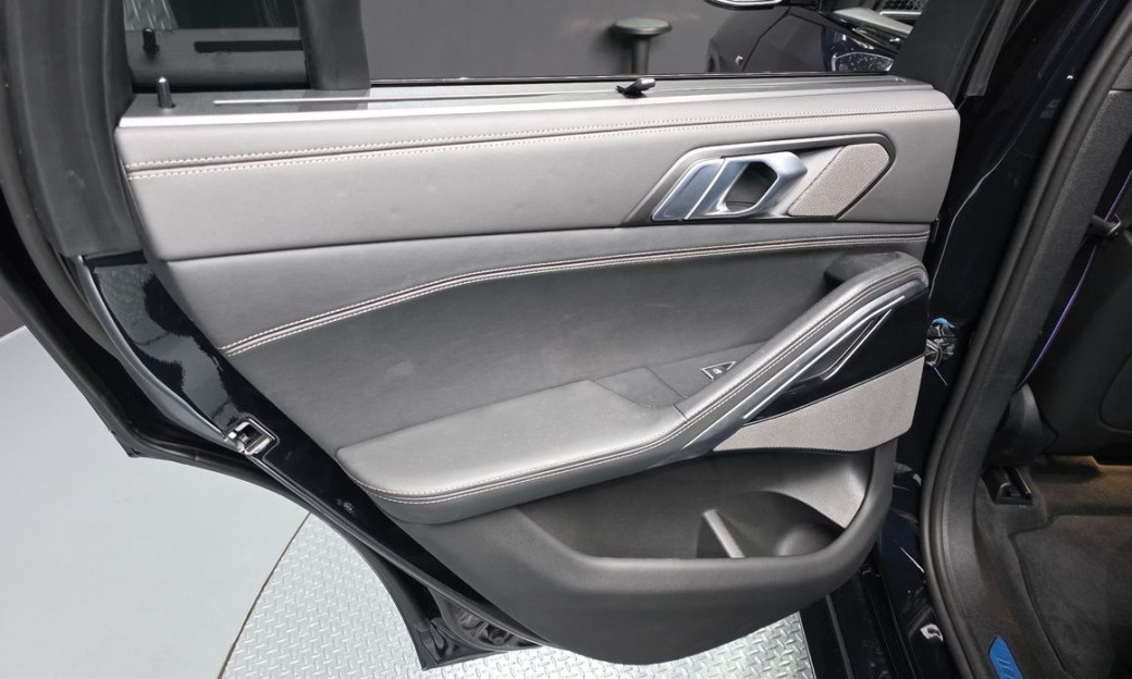 BMW X6 xDrive40d M Sport Pro, 2025