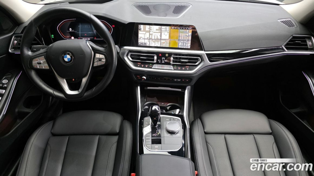 BMW 3-Series 320i, 2022