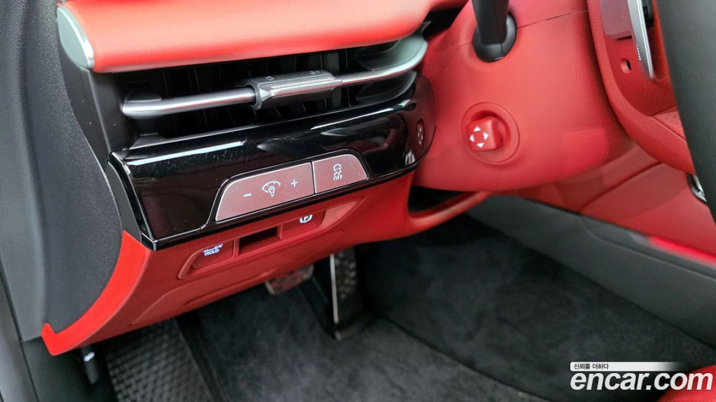 Genesis G80 Gasoline 2.5 Turbo AWD, 2025