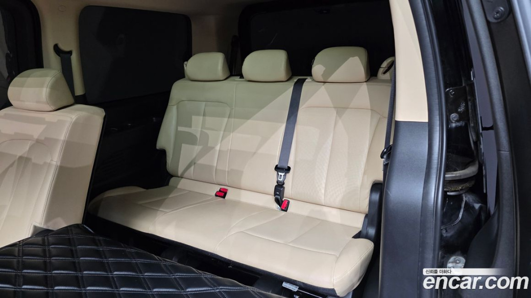Hyundai Staria Tourer 9-Seater, 2022