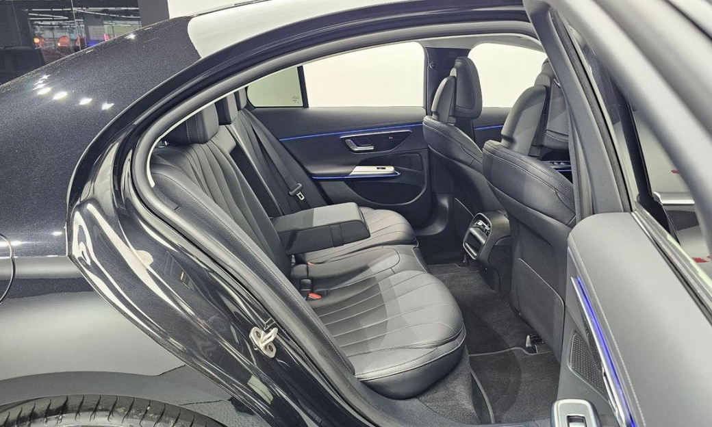 Mercedes-Benz E-Class E200 Avantgarde, 2025