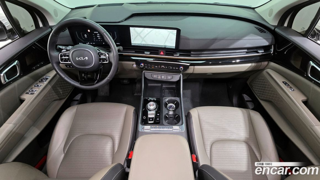 Kia Carnival 7-Seater Signature, 2024