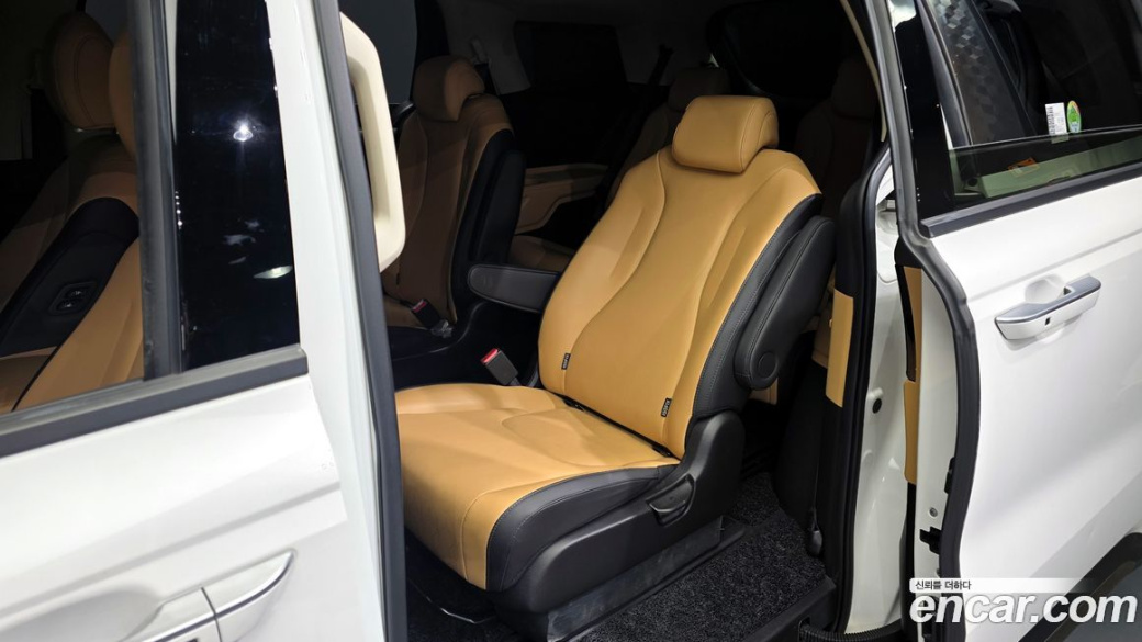Kia Carnival 9-Seater Noblesse, 2022