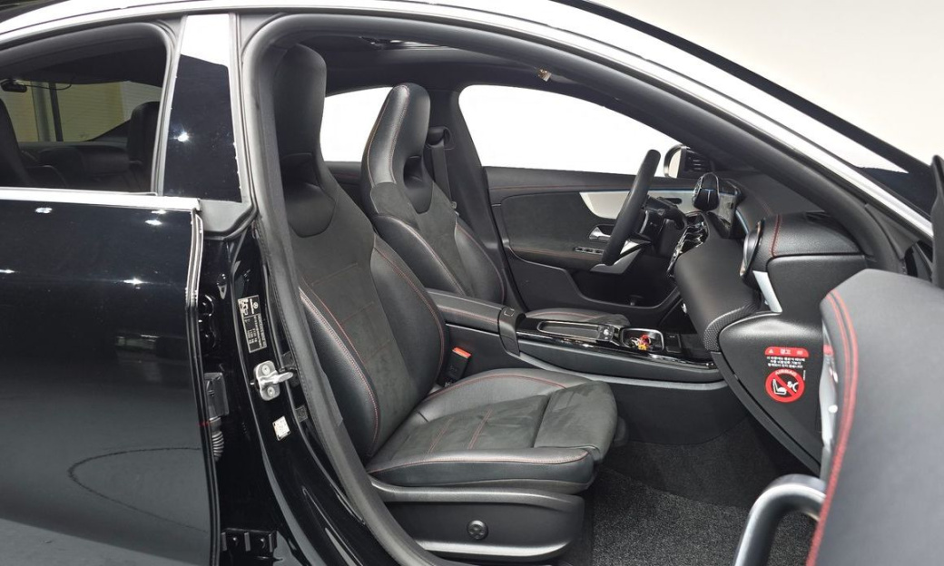 Mercedes-Benz CLA-Class CLA250 4MATIC, 2024
