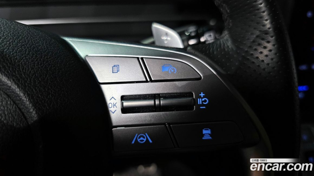 Hyundai Staria Lounge 9-Seater, 2022