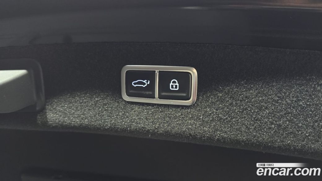 Genesis G80 Gasoline 2.5 Turbo AWD, 2025