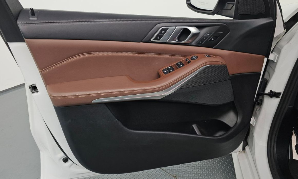 BMW X5 xDrive 40i M Sport, 2022
