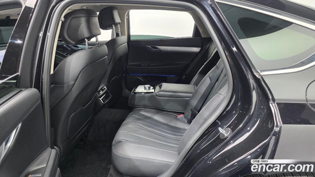 Genesis G80 Gasoline 2.5 Turbo AWD, 2025