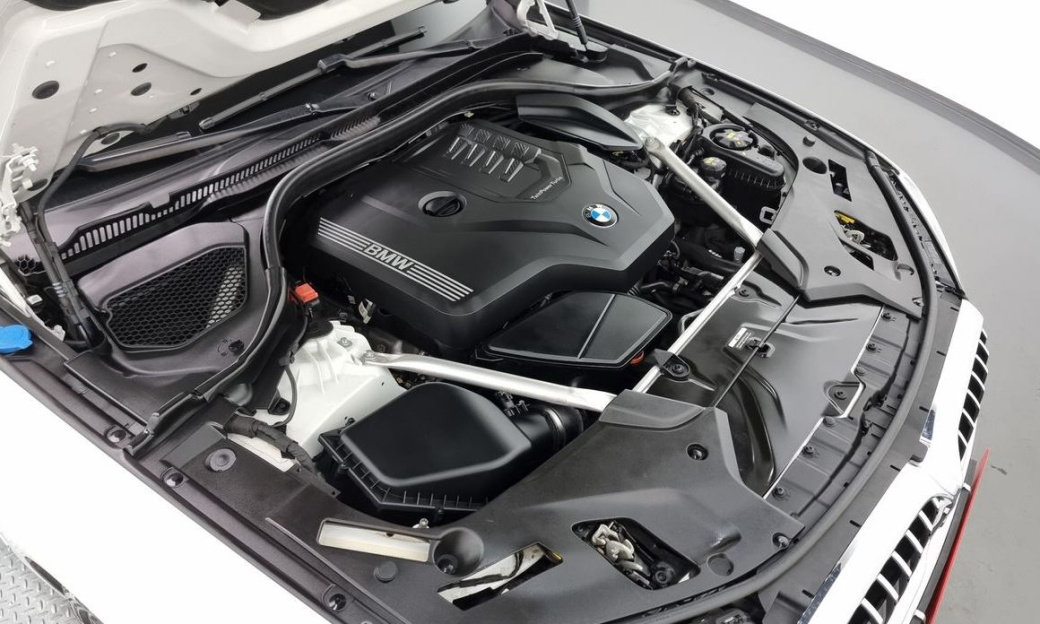BMW 5-Series 520i M Sport, 2023