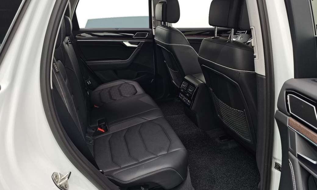 Volkswagen Touareg 3.0 TDI Prestige, 2025