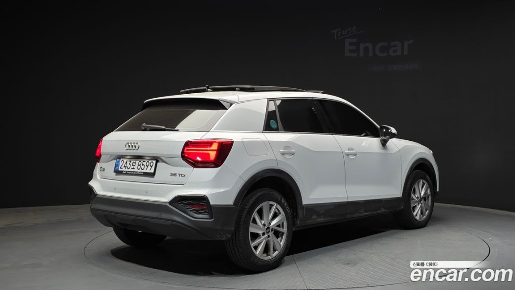 Audi Q2 35 TDI, 2023