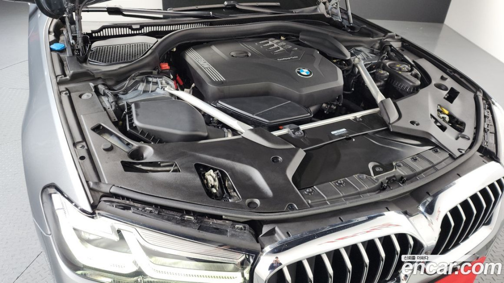BMW 5-Series 520i M Sport, 2023