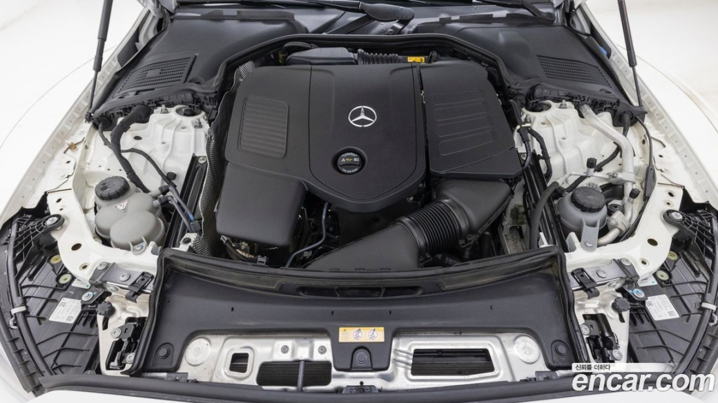 Mercedes-Benz C-Class C300 4MATIC Avantgarde, 2024