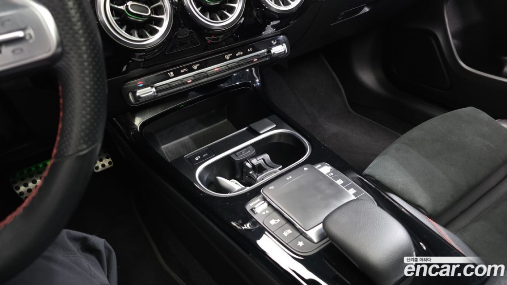 Mercedes-Benz CLA-Class CLA250 4MATIC, 2023