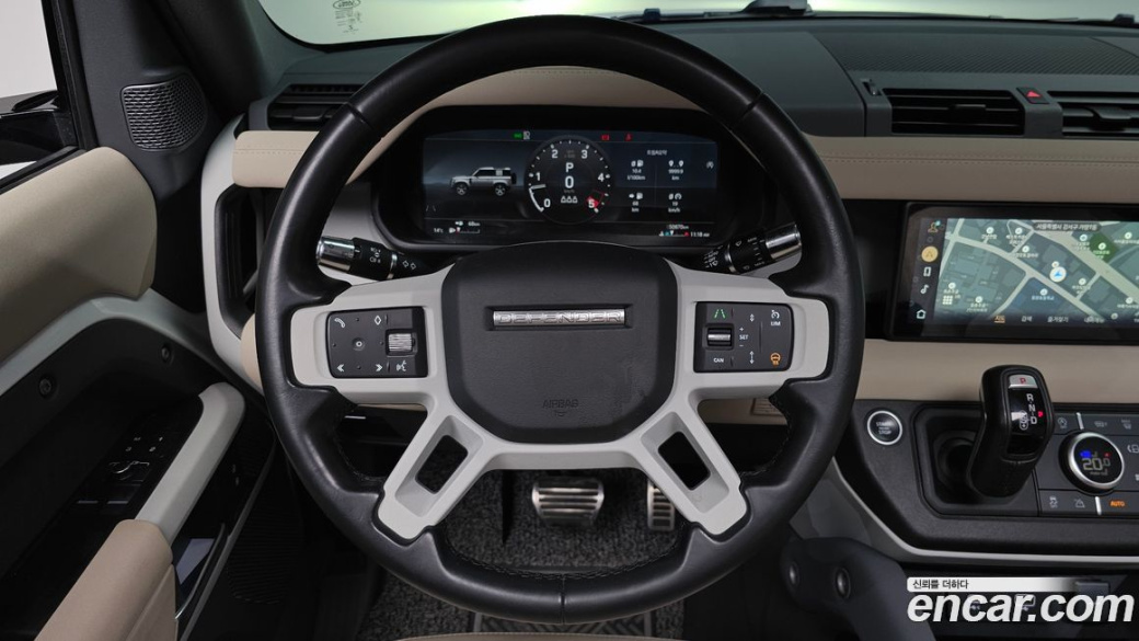 Land Rover Defender 90 D250 SE, 2022
