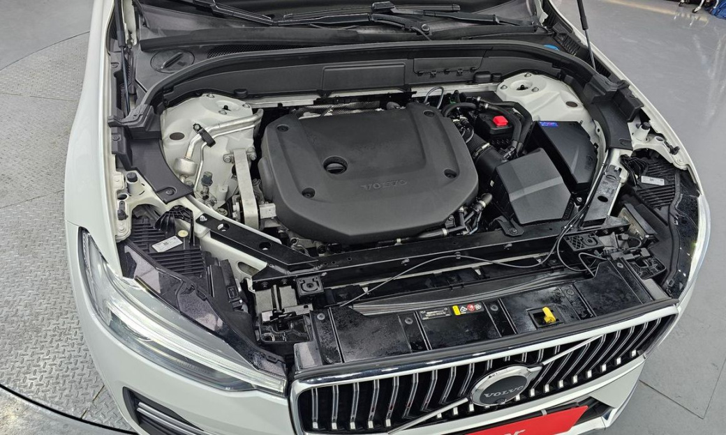 Volvo XC60 B6 Ultimate Bright, 2023