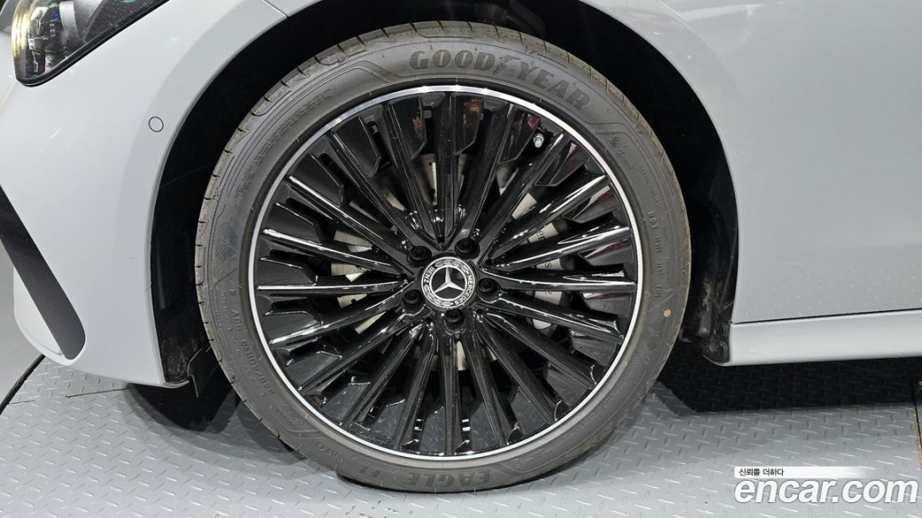 Mercedes-Benz CLE-Class CLE200 Coupe, 2026