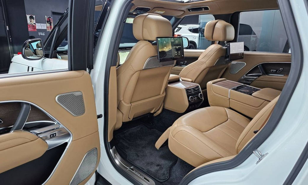 Land Rover Range Rover P530 Autobiography Long Wheel Base, 2023
