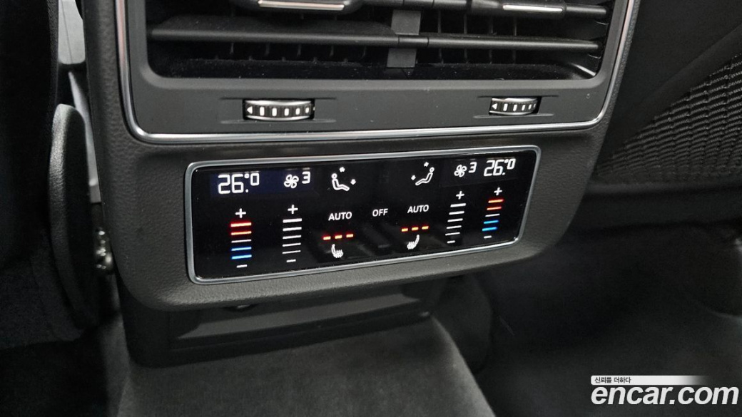 Audi Q8 45 TDI Quattro Premium, 2023
