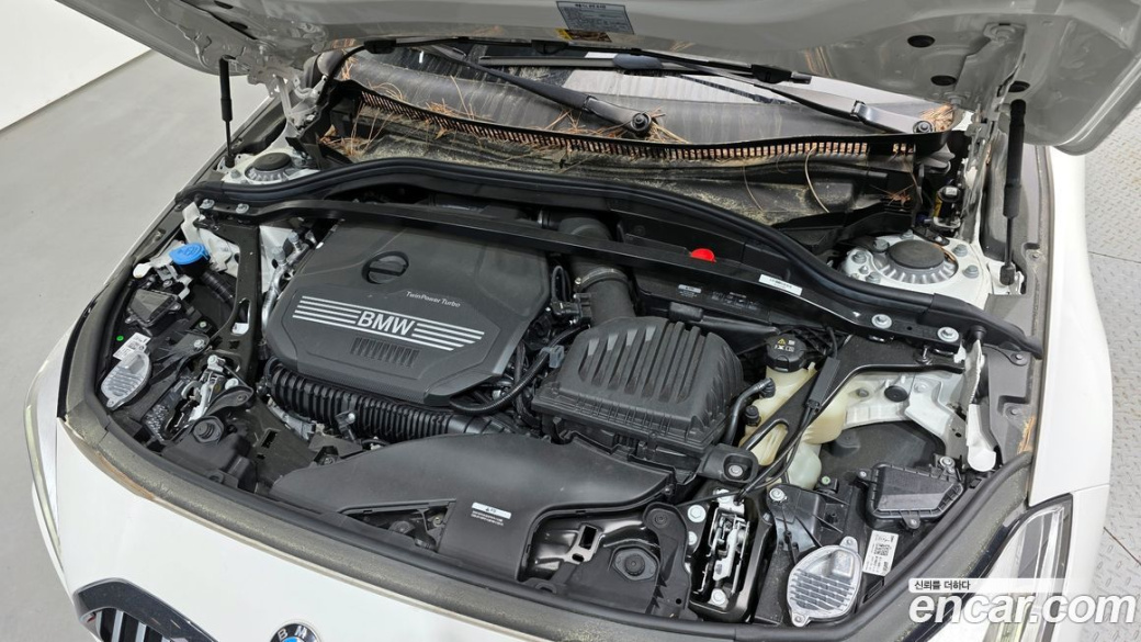 BMW 1-Series 120i M Sports, 2023