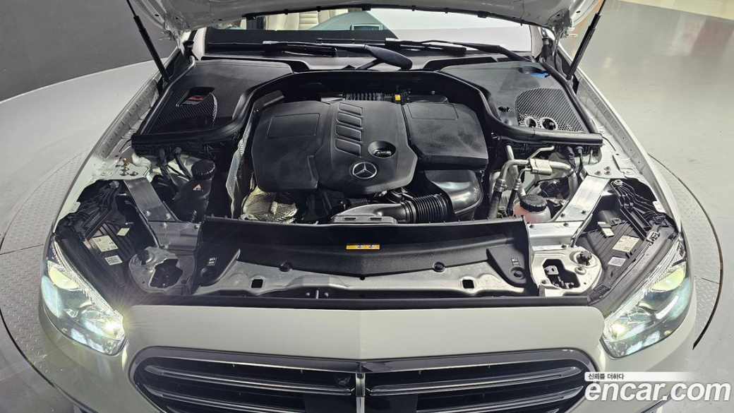 Mercedes-Benz E-Class E220d 4MATIC Exclusive, 2023