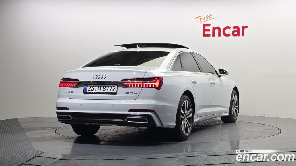 Audi A6 45 TFSI, 2023