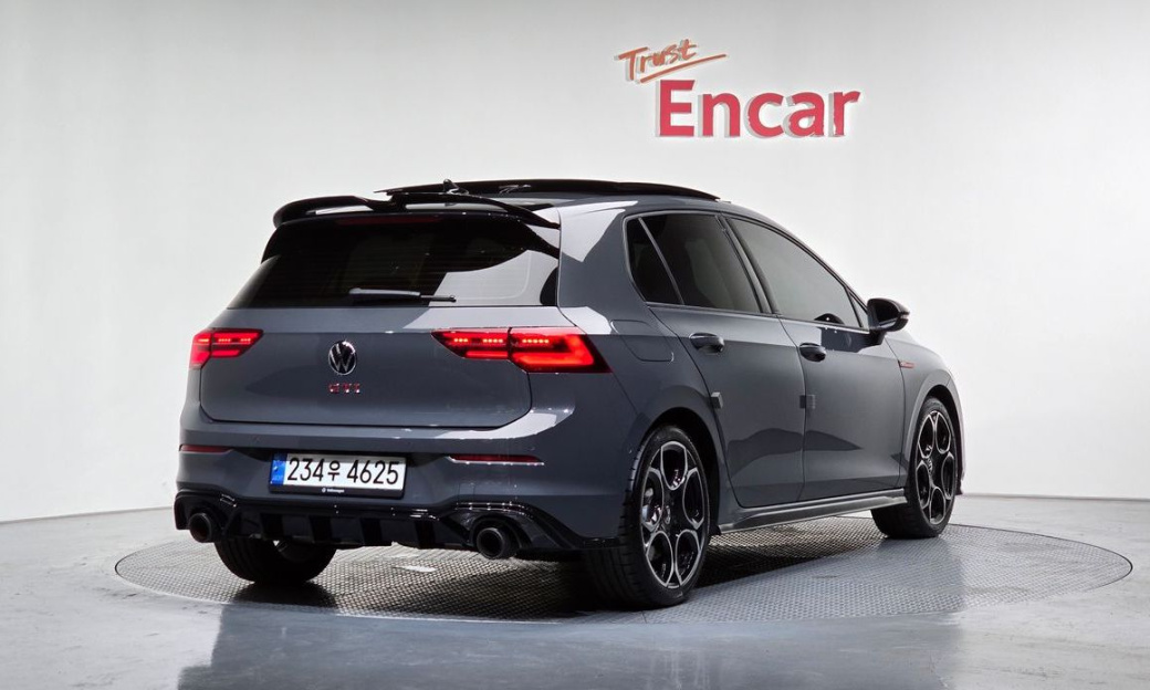 Volkswagen Golf 2.0 GTI, 2024